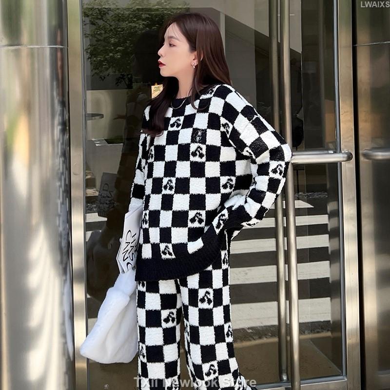 Weicher Pyjama Damen Herbst Winter Europäisch-amerikanischer Stil Karomuster Kirsche Pullover Halber Samt Gestrickt Hauskleidungsanzug One Size schwarz von Joom DACH