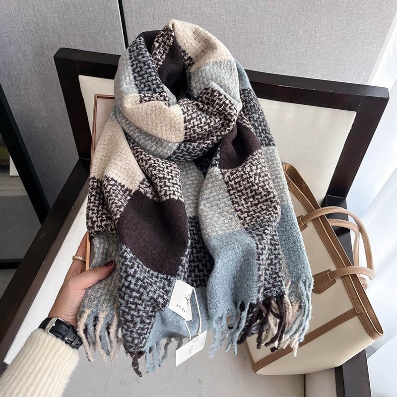 Weicher Schal Winter-Kaschmirschal Damen Warmer Kaschmir-Deckenschal Damenschal Dicker quadratischer Schal von Joom DACH