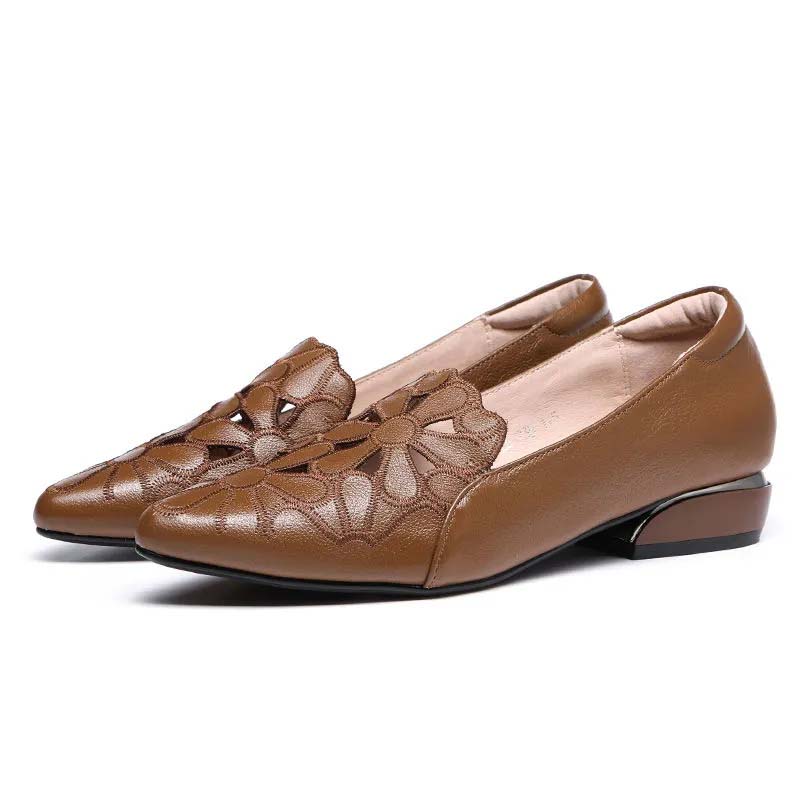 Weiches Leder, geschnitzt, hohl, Damen-Lederschuhe, Mokassin, Arbeitsschuhe, Spitze, dicker Absatz, weiche Sohle, Sandalen, bequem, modisch, Frühling und Sommer 37 braun Weiches Leder, geschnitzt, hohl, Damen-Lederschuhe, Mokassin, Arbeitsschuhe, Spitze, dicker Absatz, weiche Sohle, Sandalen, bequem, modisch, Frühling und Sommer 37 braun von Joom DACH