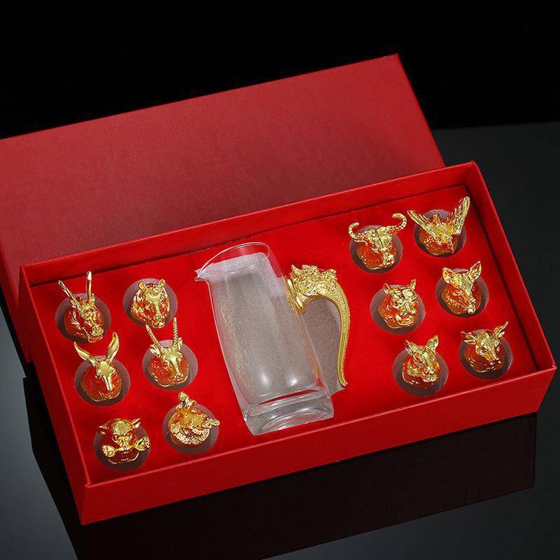 Weinglas-Set mit chinesischem Sternzeichen Drache – Elegante Tasse mit Tierkopf, Geschenkbox, Promo Gift Box Set rot von Joom DACH