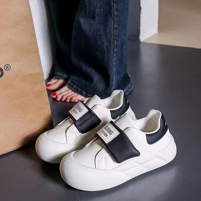 Weiße Schuhe Damen Herbst Neue Dicke Unterseite Vielseitige Sport Muffin Weiche Sohle Klett Brot Schuhe Trendy Sneakers 40 von Joom DACH