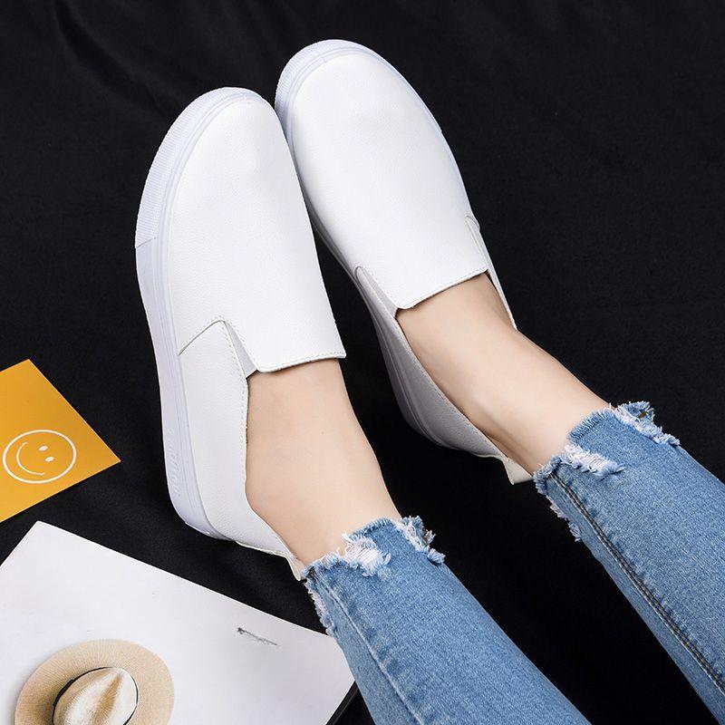 Weiße Schuhe Damenschuhe Flach Rutschfest Arbeitsschuhe Damen Lässig Weiß Lederoberfläche Slipper Bequeme Krankenschuhe Damen 42 von Joom DACH