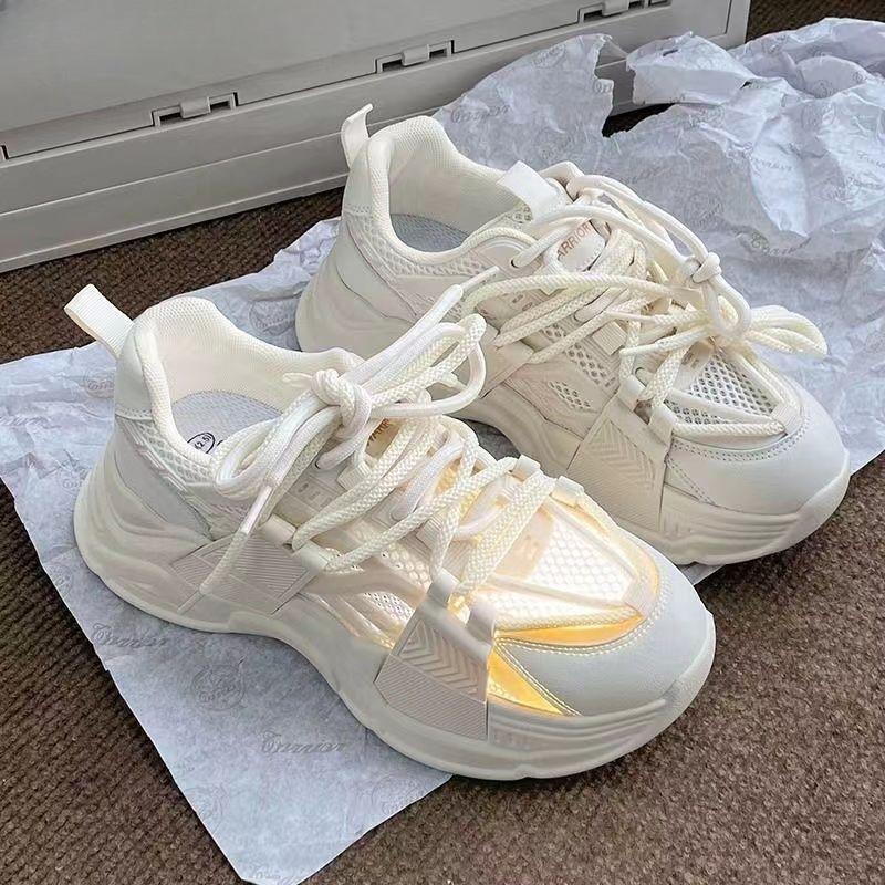 Weiße Schuhe Leichte Mesh-Oberfläche Atmungsaktiv Plateau Damen Sommer Neu Vielseitige Sportschuhe 40 von Joom DACH