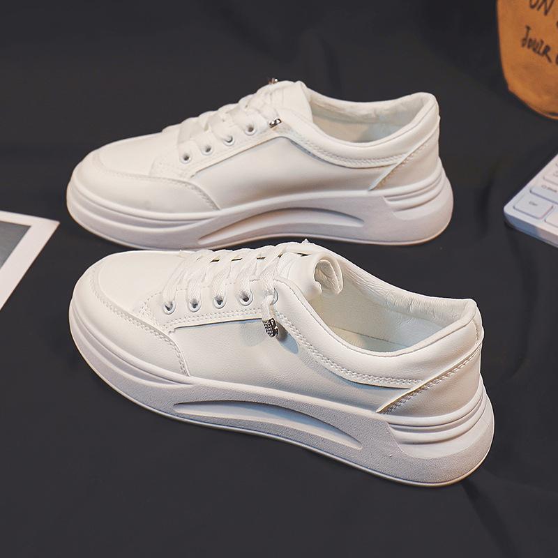 Weiße Schuhe für Damen Frühling und Herbst Neu Vielseitig Studenten Slipper Leicht Rutschfest Sportlich Lässig Board Schuhe 40 weiß von Joom DACH