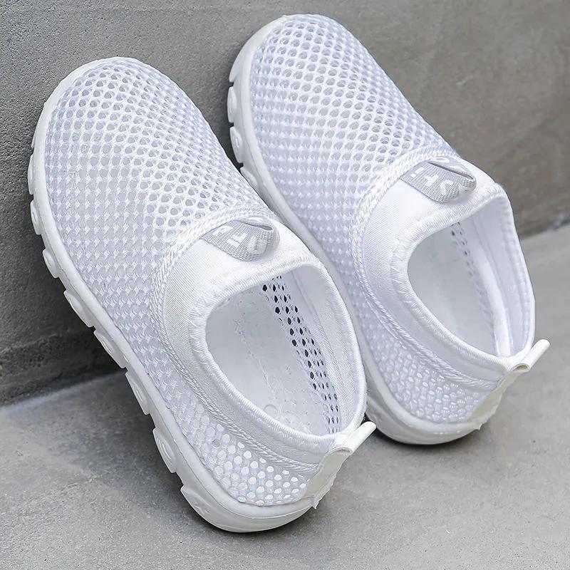 Weiße Sportschuhe mit weicher Sohle für Jungen und Mädchen im Frühjahr und Sommer mit atmungsaktiver Mesh-Oberfläche für Kinder 38 weiß von Joom DACH