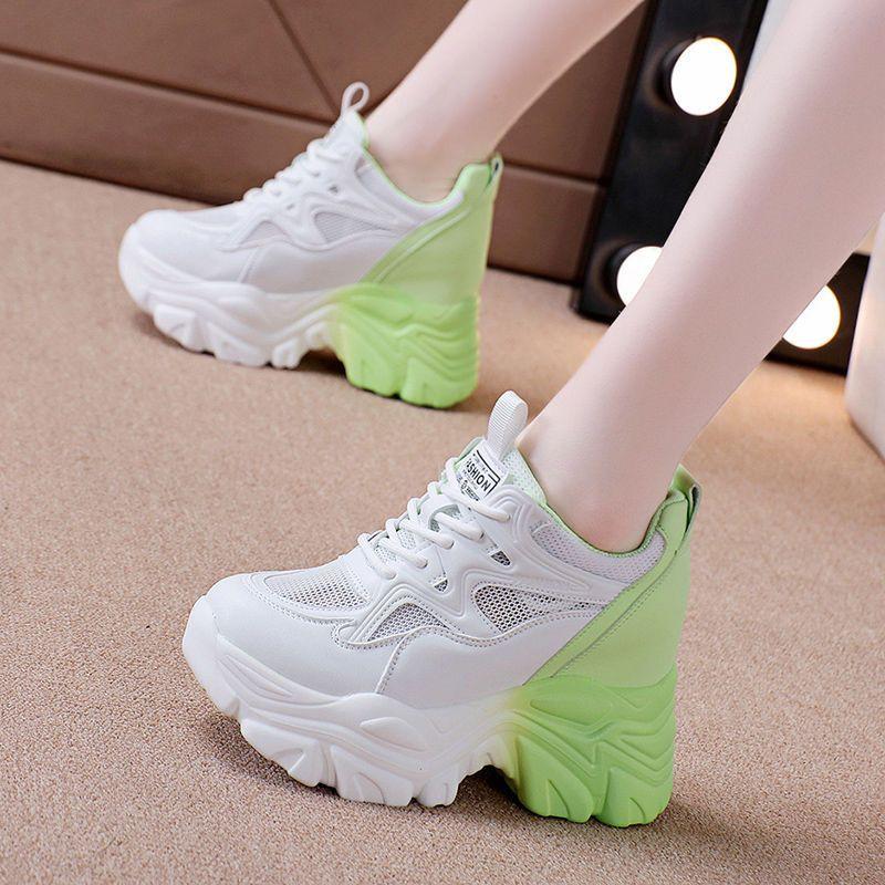 Weißes Schuhwerk mit verstecktem Absatz für Damen, farblich passend, Sommer, dünn, atmungsaktiv, lässiger Sneaker, neu, hoher Absatz 40 von Joom DACH