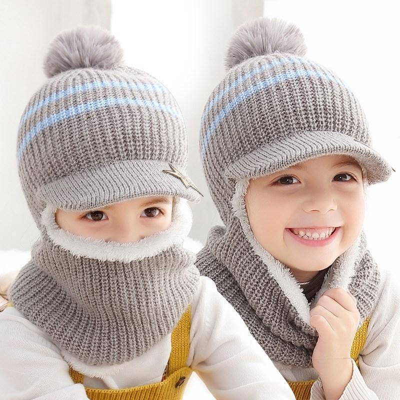 Winter Baby Kinder Niedlich Gestrickte Plüsch Schal Mütze Zweiteilige Doppel Fleece Wärme Jungen Mädchen Weiche Outdoor Winddichte Mütze Kindermütze 5-12 years old von Joom DACH