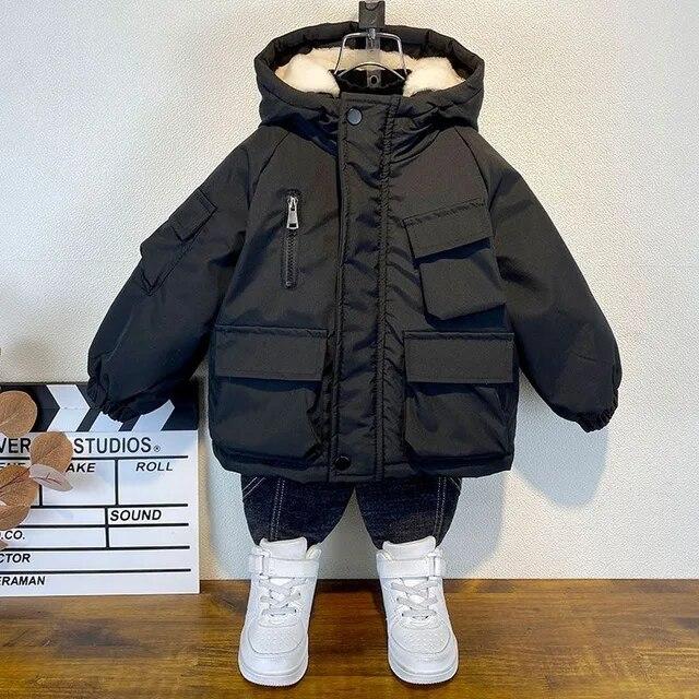Winter-Daunen-Baumwolljacke für Jungen, schwarzer Kapuzenmantel, Kinder-Oberbekleidung, Kleidung, Teenager, 3–8 Jahre, Kinder-Parka, gepolsterter Schneeanzug 150cm von Joom DACH