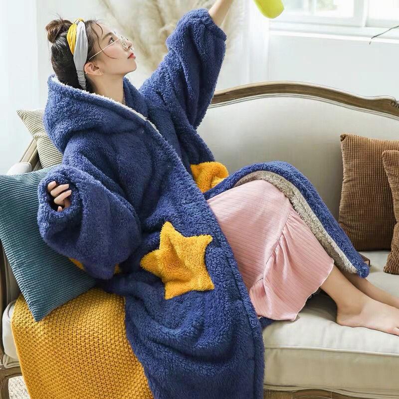Winter Dicke Korallen Fleece Nachtwäsche Robe Winter Frauen Kapuzen Nachthemd Kimono Bademantel Lose Flanell Lange Nachthemd Home Wear XL von Joom DACH