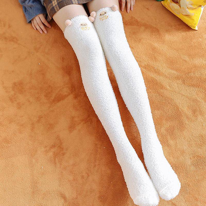 Winter Frauen Warme Strümpfe Nette Cartoon Weiche Korallen Fleece Frauen Oberschenkel Hohe Socken One size von Joom DACH