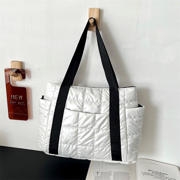 Winter Große Kapazität Damen Handtaschen Vento Marea Space Gepolstert Damen Schultertaschen Schwarz Designer Nylon Baumwolle Warm Tote Uni weiß von Joom DACH