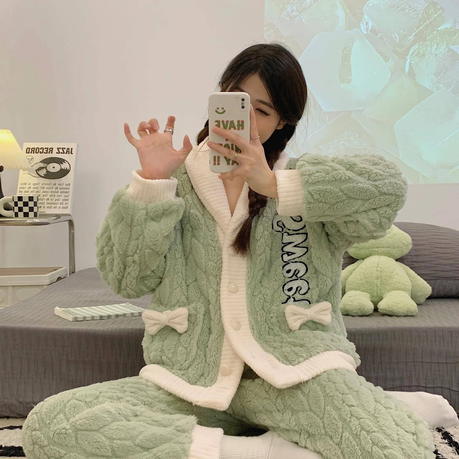 Winter-Pyjama-Set für Damen aus Fleece, warm, langärmelig, 2-teilig, Nachtwäsche mit Hose, Umlegekragen, dicker Pyjama-Anzug für Damen 2XL grün von Joom DACH