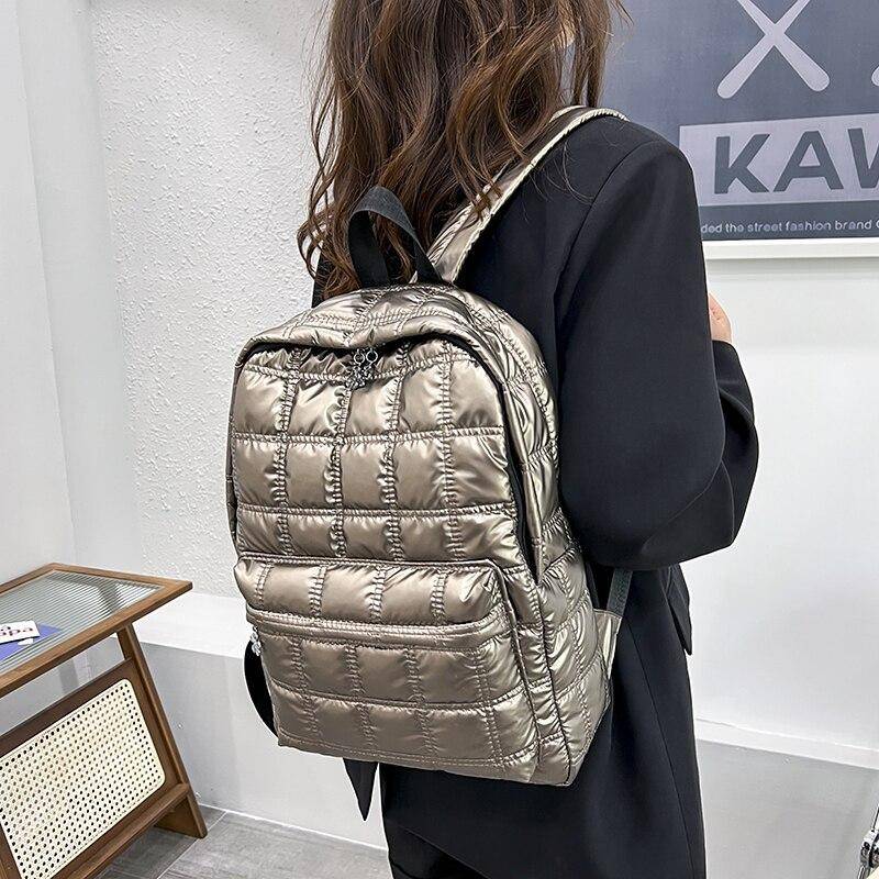 Winter Ultra Light Space Down Damen Rucksack gesteppt kariert weibliche Schulrucksäcke Taschen für Frauen Teenager Mädchen 27cm x10cm x 38cm silber von Joom DACH