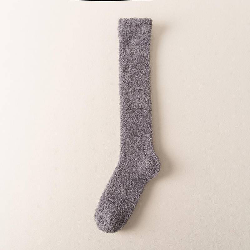Winter Warme Korallen Fleece Knie Hohe Socken Frauen Plüsch Hause Schlaf Boden Lange Strümpfe Weiche Socken grau von Joom DACH