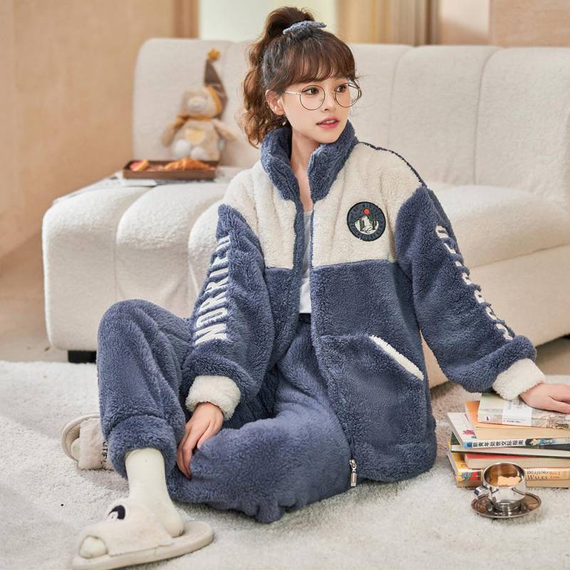 Winter frauen Warme Pyjama Set Korallen Fleece Nachtwäsche Flanell Dicken Cartoon Pyjamas Übergroßen Hause Kleidung Übergroßen Pyjama 5XL von Joom DACH