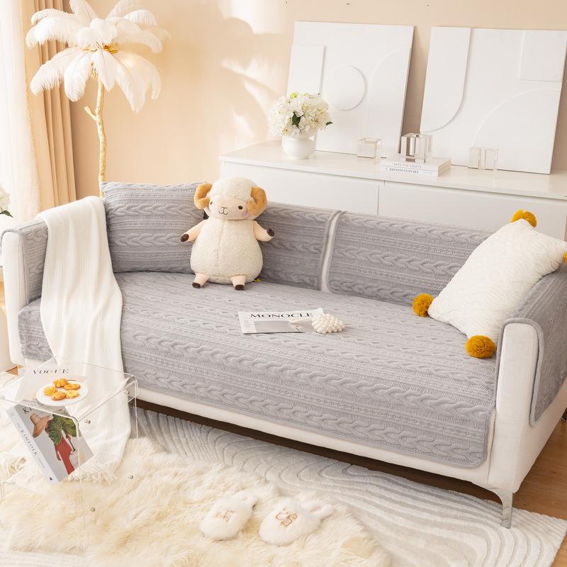 Winterliches besticktes Plüschkissen, holländisches Samt-Sofakissen, moderne, verdickte, rutschfeste Couchmatte, einfarbiges Sofakissen-Handtuch 70x70cm 1pcs von Joom DACH