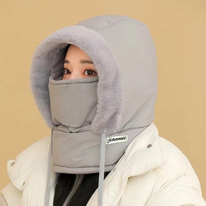 Winterwarme Lei Feng Mütze für Männer und Frauen, Herbst- und Winter-Radfahren-Ohrenschutz mit dickem Samt und kälteabweisender Gesichtsmaske, integrierte Halsmütze licht grau von Joom DACH