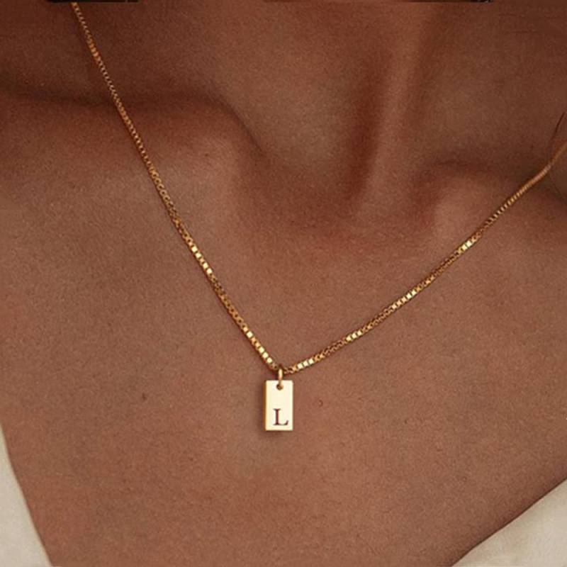 Winzige quadratische AZ-Alphabet-Anhänger-Halskette für Frauen, Schlüsselbeinkette, Edelstahl, Anfangsbuchstaben-Halskette, Kragenschmuck L gold von Joom DACH