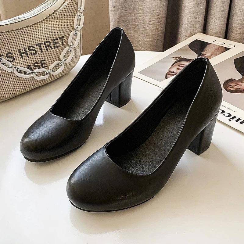 Damen Pumps Frühling Herbst Runde Zehenpartie Mode Schwarz Hohe Qualität Quadratischer Absatz Party Dame Elegant Mutter Slipper Lässig Basic Schuhe 44 schwarz von Joom DACH