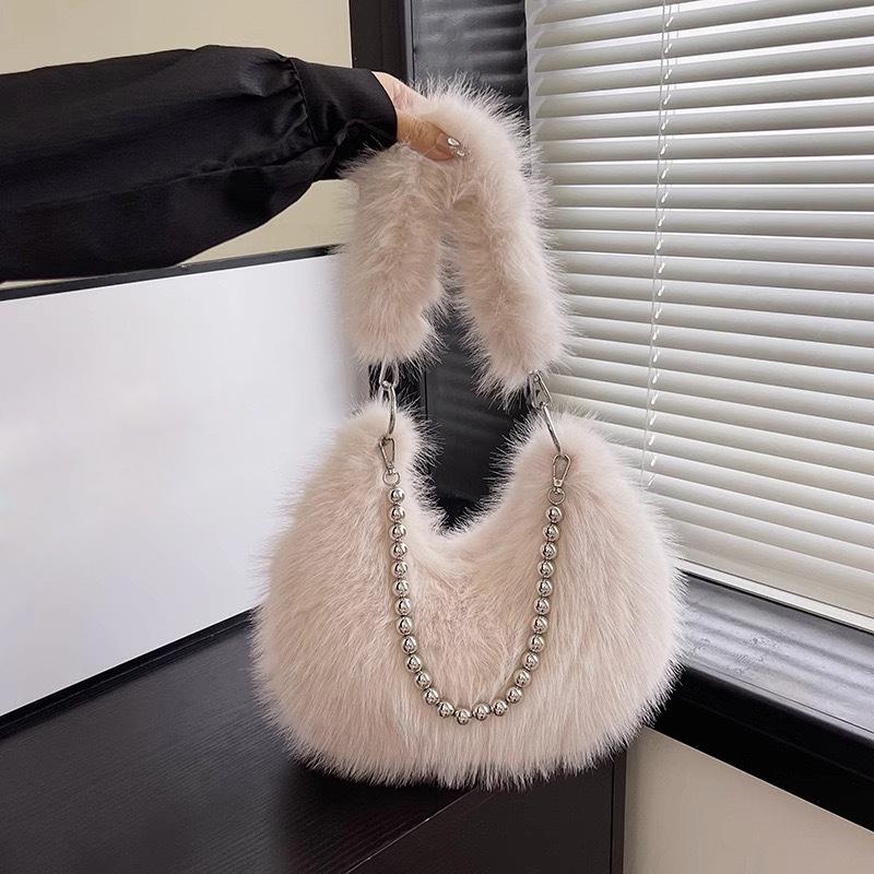 Yogodlns Bonbonfarbene Fellige Knödel Schultertasche Nischendesign Perlenkette Achsel-Umhängetasche Trendige Y2K Mini Handtasche für Damen 33x8x22cm von Joom DACH