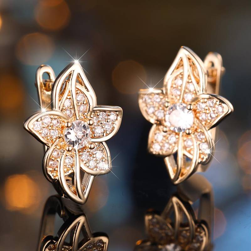 Zarte Zirkonia-Blumen-Creolen für Frauen, Luxus-Goldfarben, baumelnde Ohrringe, Modeschmuck, Geschenke gold/weiß von Joom DACH