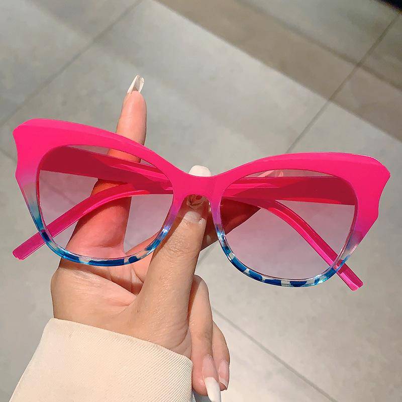 nicht polarisierte Cat Eye Vintage Sonnenbrille Frauen Persönlichkeit Dreieck Cat Eye Vintage Mode Gradient Sonnenbrille Weibliche Retro Spiegel Outdoor Shades rosa von Joom DACH