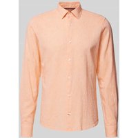 Joop! Slim Fit Slim Fit Freizeithemd mit Kentkragen in Apricot, Größe 39 von Joop! Slim Fit