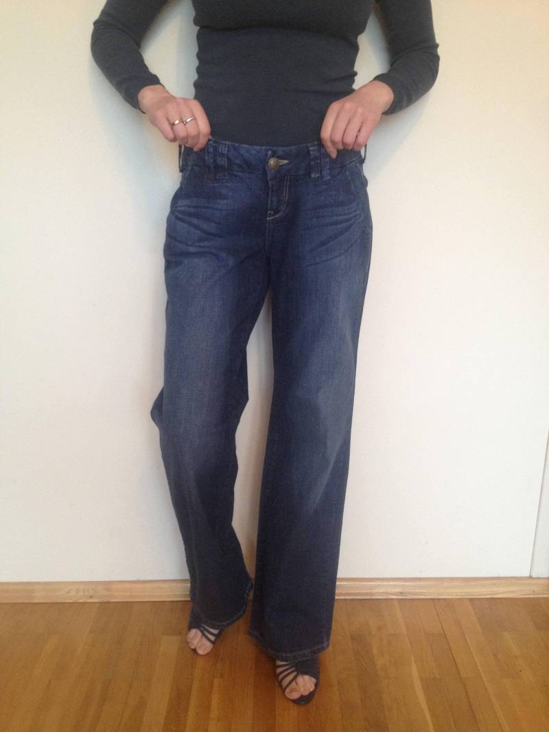 Vintage Esprit Denim Jungen Passen Blau Damen Jeans. Low Rise Flare Bootcut-Jeans. Größe 30/32 von JoopyClothes