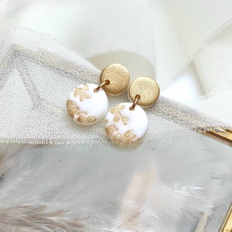 Ohrstecker Aus Polymer Clay | Goldene Elemente Schlicht & Stilvoll Hängeohrringe Ohrstecker Aus Polymer Clay | Goldene Elemente Schlicht & Stilvoll Hängeohrringe von JoosaliART