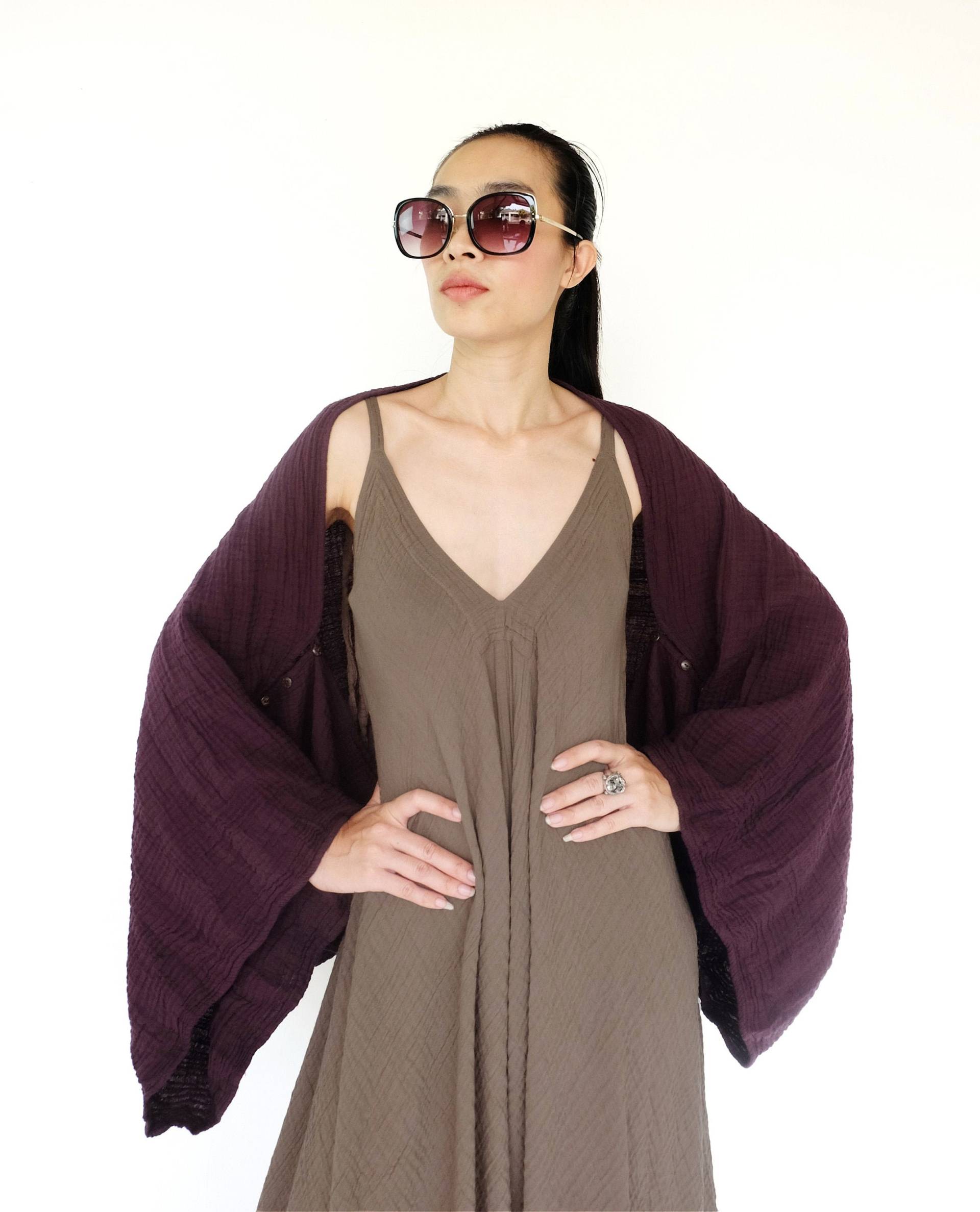 No.141 Damenschal, Schal Mit Knöpfen, Wandelbarer Schal, Naturfaser-Flexibler Baumwollschal in Lila von JoozieCotton