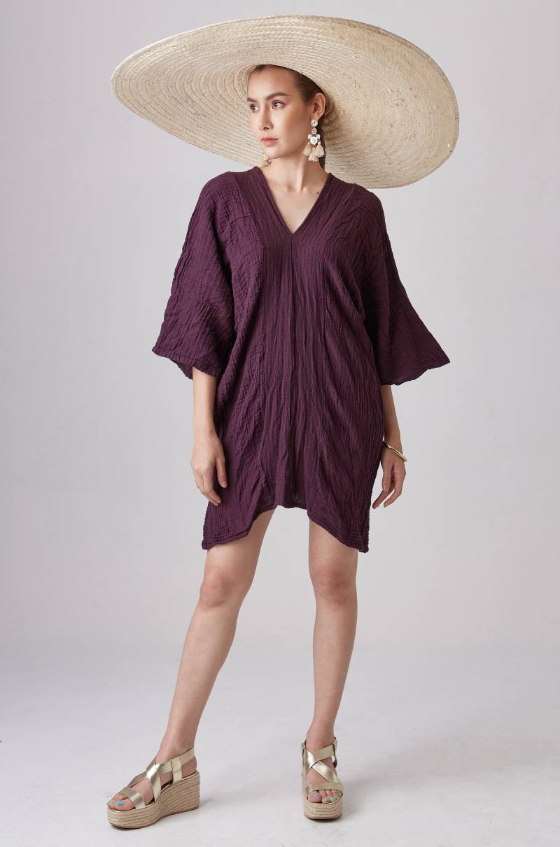 No.238 Kaftan Für Frauen Mit Drei Vierteln Vertikal Gestreiftem Detail V-Ausschnitt, Cover Up Kaftan, Naturfaser Flexibles Baumwollkleid in Lila von JoozieCotton