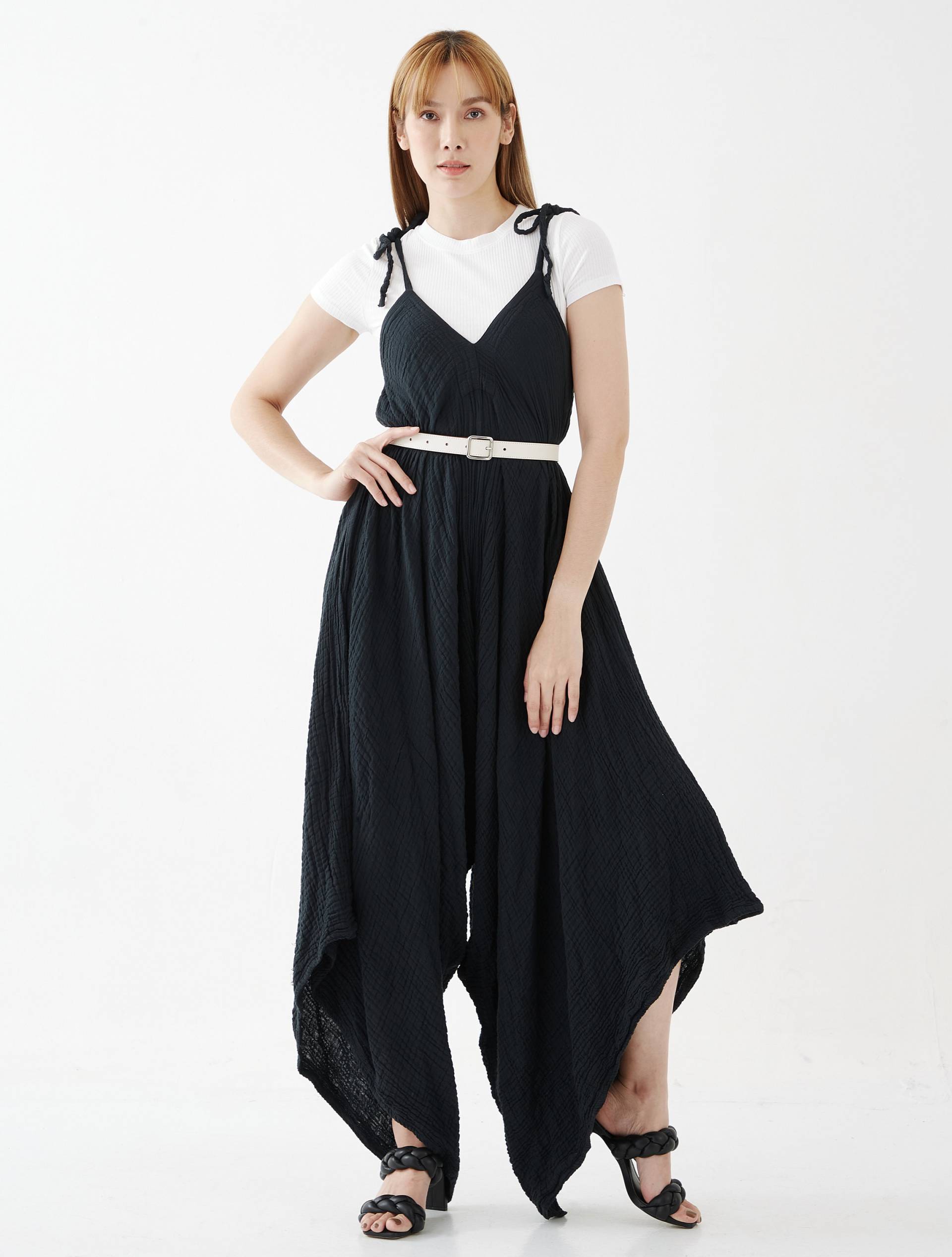 No.275 Frauen Lagenlook Strampler Mit Weitem Bein, Lässiger Harem Overall, Aus Naturfaser Flexible Baumwolle in Schwarz von JoozieCotton