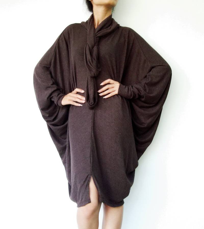 No.57 Damen Fledermausärmel Mit Schal Kleid, Kleid in Braun von JoozieCotton