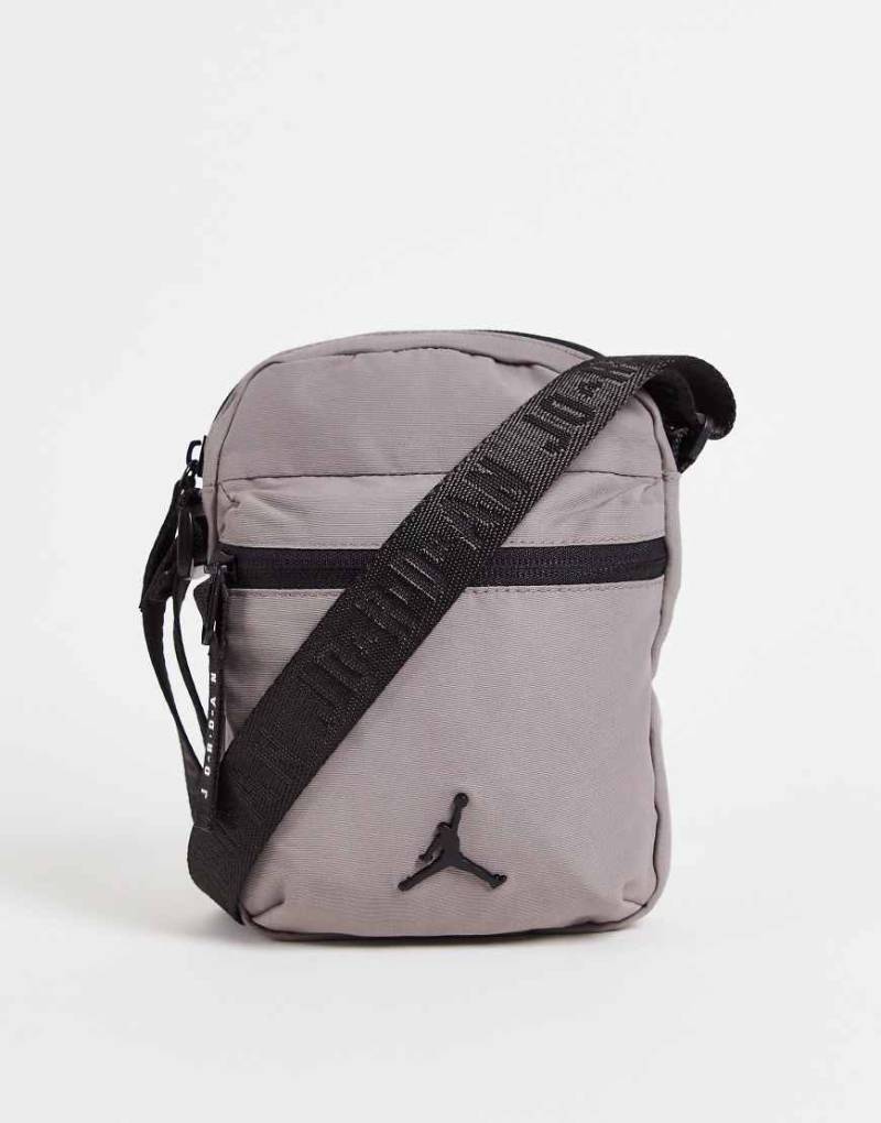 Jordan - Jumpman Airborne - Umhängetasche in Grau von Jordan