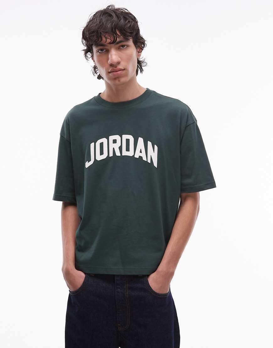 Jordan - Kastiges T-Shirt in Dunkelgrün mit Logoprint von Jordan