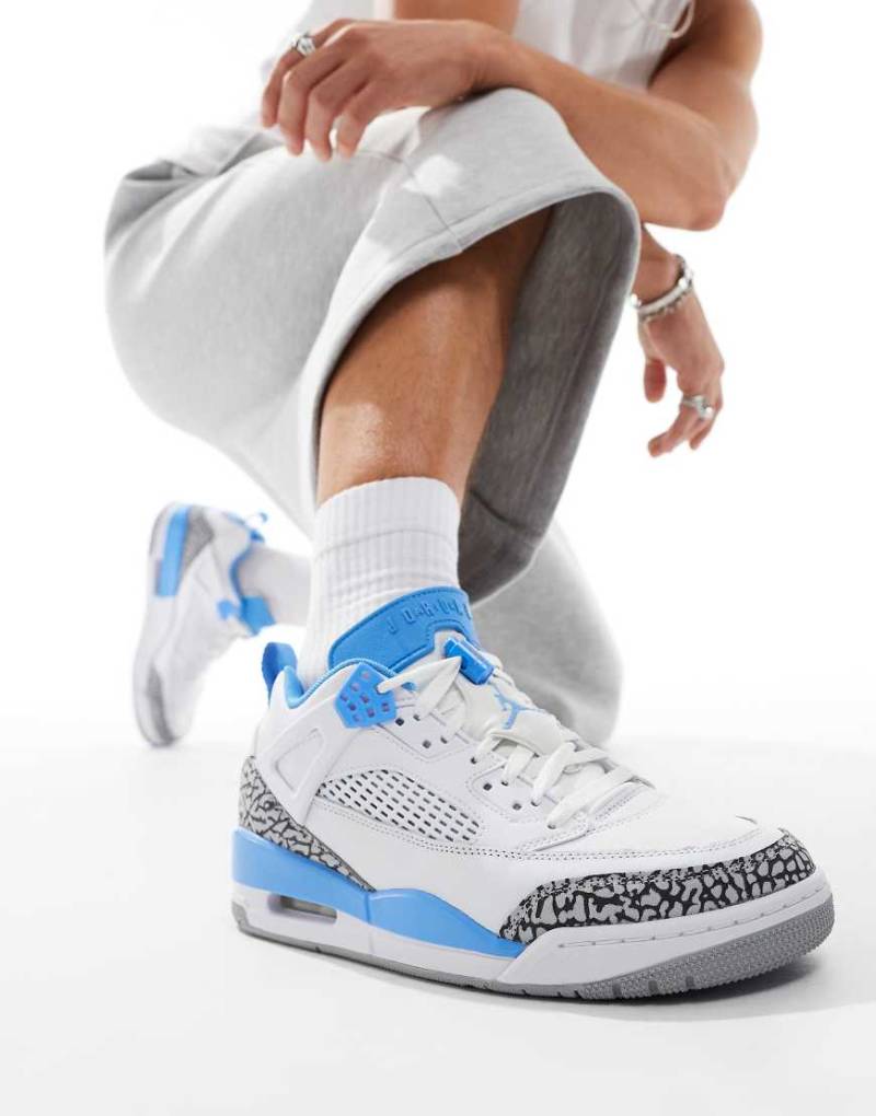 Jordan - Spizike Low - Sneaker in Weiß und Blau von Jordan