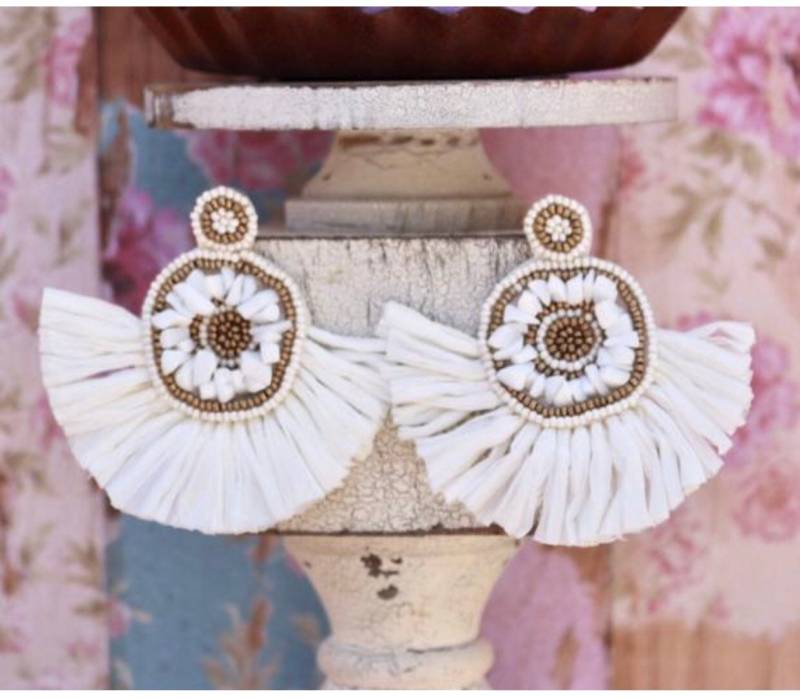 Raffia Fächer Ohrringe Mit Perlen Akzente/Wählen Sie Ihre Farbe Boho Sommer Schmuck Geschenke Für von JordynJamesCo