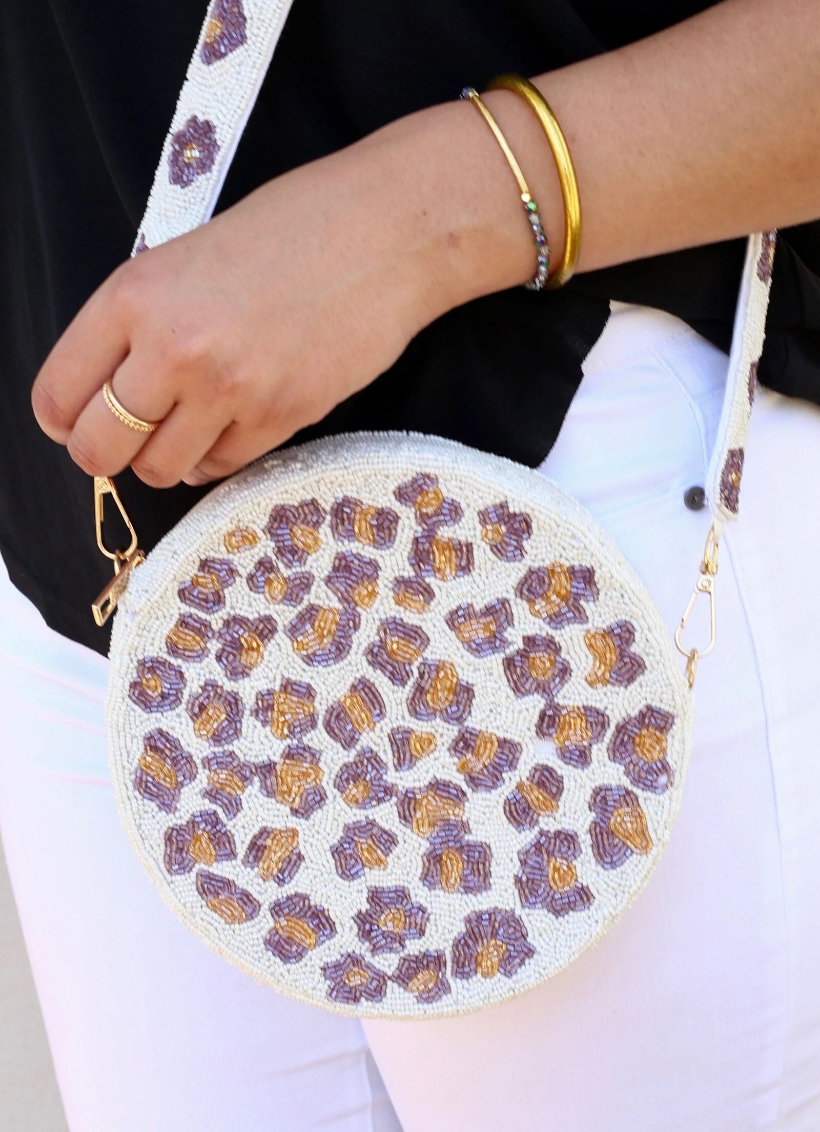 Weiß Leopard Runde Perlen Tasche Crossbody/Reißverschluss Handgefertigte Rocailles Gold Hardware Einzigartige Geschenke Für Sie Abnehmbarer Riemen Weiß Leopard Runde Perlen Tasche Crossbody/Reißverschluss Handgefertigte Rocailles Gold Hardware Einzigartige Geschenke Für Sie Abnehmbarer Riemen von JordynJamesCo