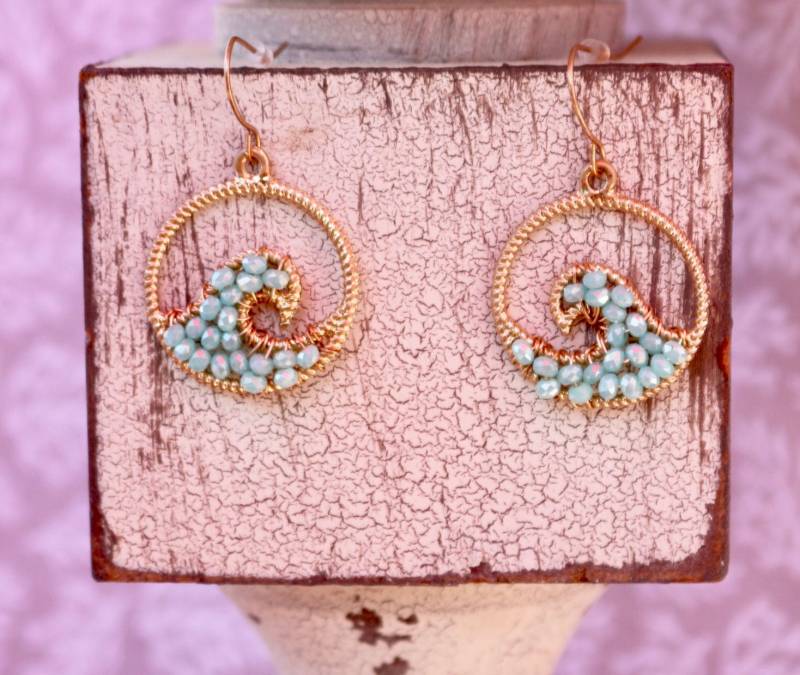 strand Wellen Ohrringe/Perlen Kreis Oder Tropfen Wählen Sie Ihre Farbe Sommer Schmuck Geflochten Gold Geschenke Für Ohrring Weiß Mint von JordynJamesCo