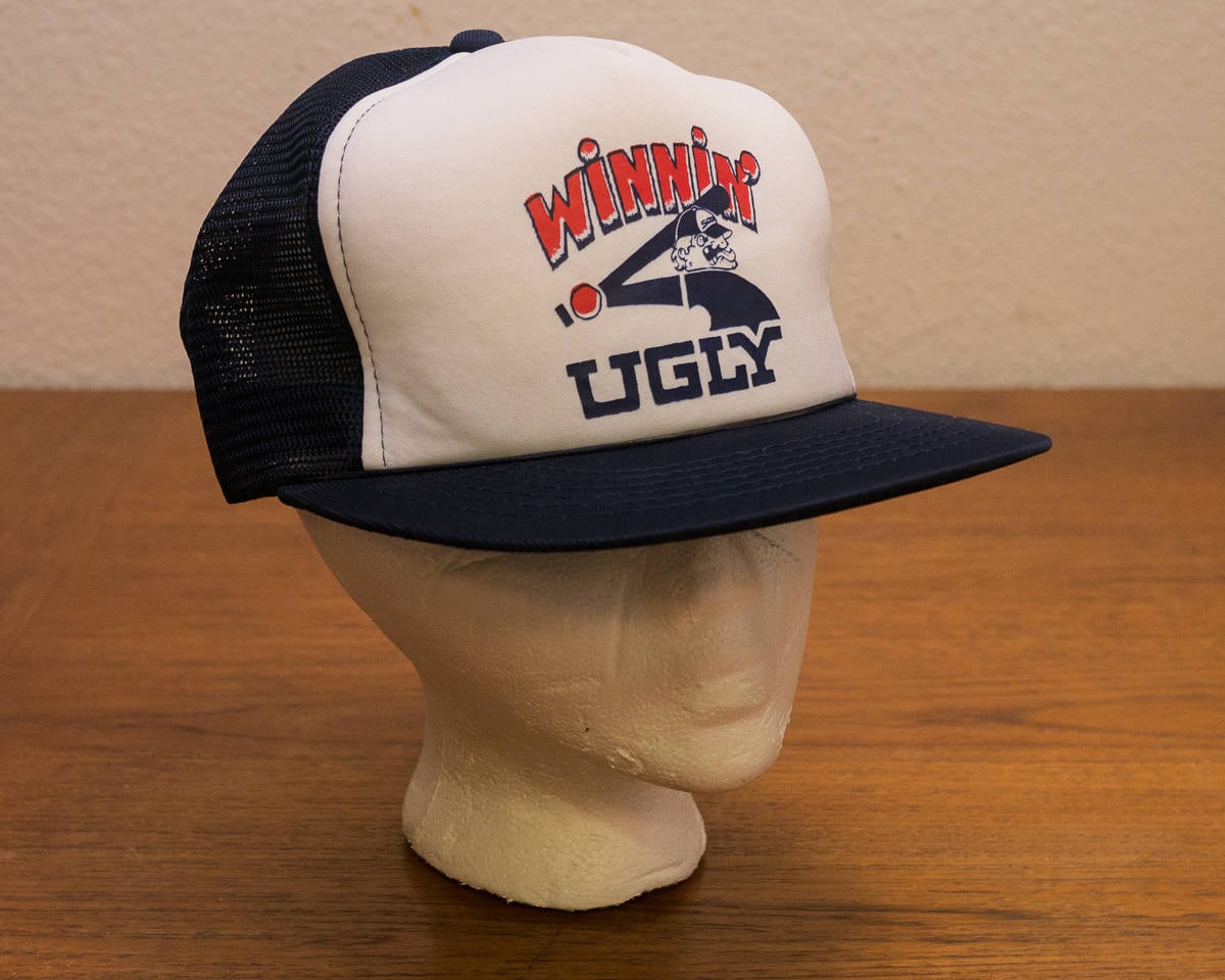 1990Er Chicago White Sox Baseball Cap - Winnin' Ugly Mesh Snapback New Old Stock 1990Er Chicago White Sox Baseball Cap - Winnin' Ugly Mesh Snapback New Old Stock von JoshRickun