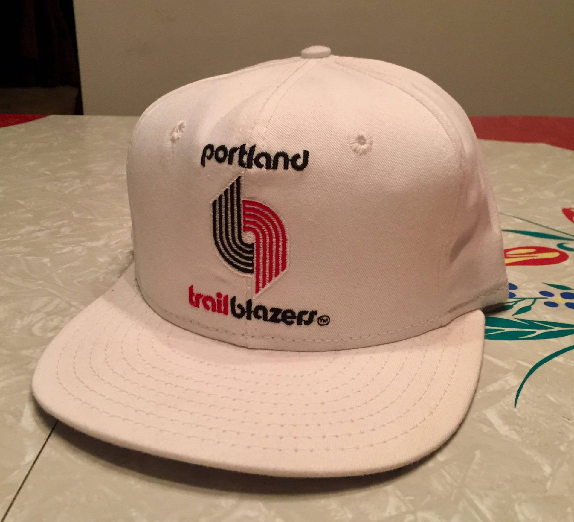 1990Er Portland Trailblazers Snapback Mütze - Neue Alte Lagerware Nie Getragen 1990Er Portland Trailblazers Snapback Mütze - Neue Alte Lagerware Nie Getragen von JoshRickun