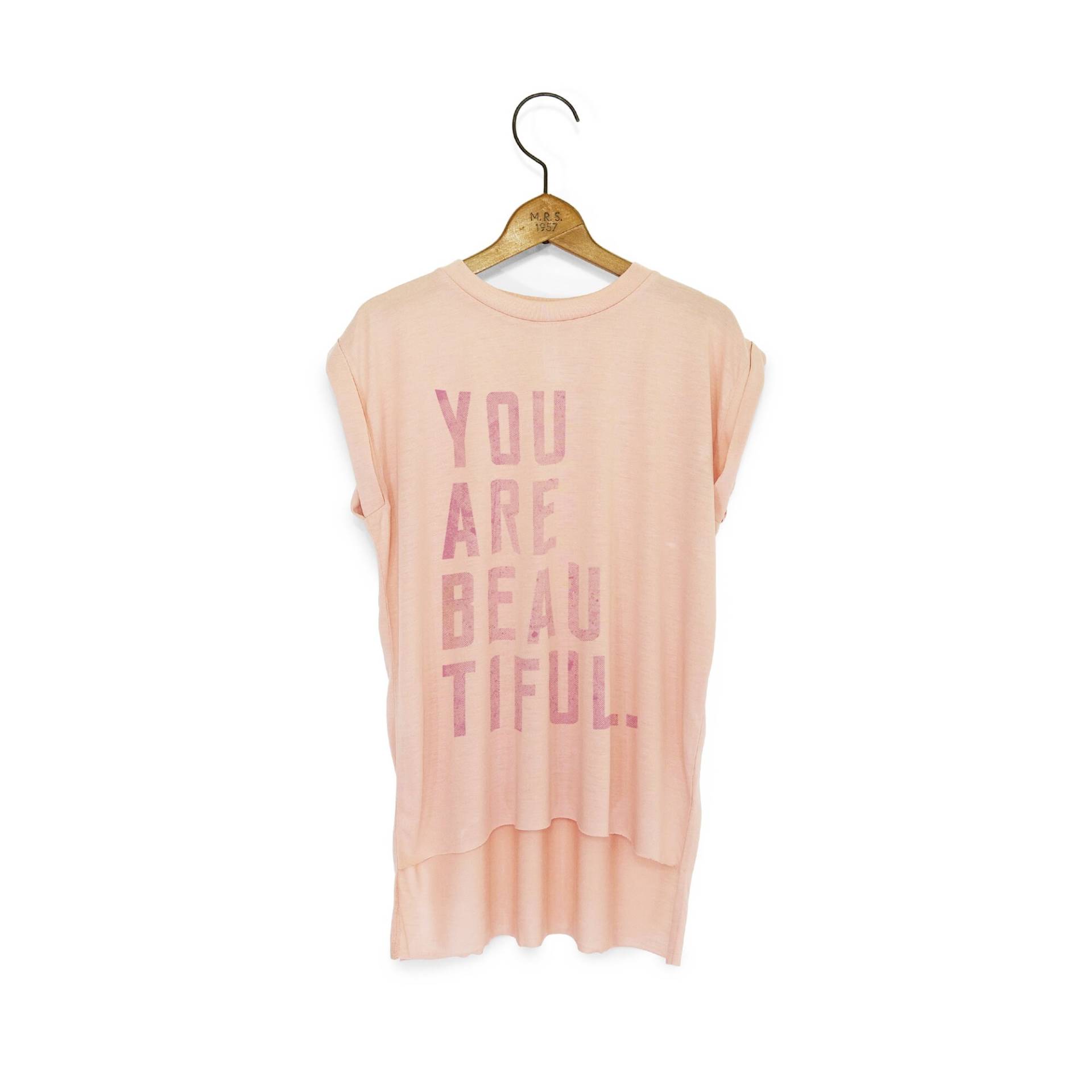 Frauen "You Are Beautiful' Flowy Muskel-T-Shirt Mit Gerollter Manschette Frauen "You Are Beautiful' Flowy Muskel-T-Shirt Mit Gerollter Manschette von JoshyTees