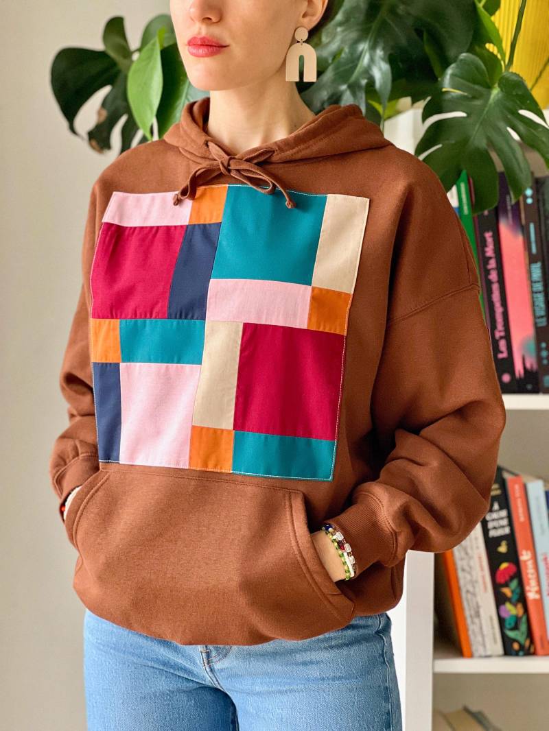 Einzelstück - Sweatshirt Mit Handgemachtem Patchwork Unisex Pullover Handgefertigter Patchworkpullover Upcycling, Ökodesign, Colorblock Geschenk Einzelstück - Sweatshirt Mit Handgemachtem Patchwork Unisex Pullover Handgefertigter Patchworkpullover Upcycling, Ökodesign, Colorblock Geschenk von JosieCreas