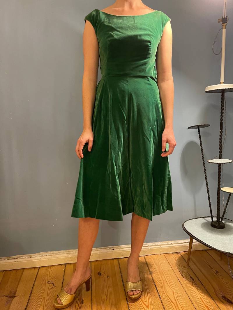 Grünes Samtkleid 1970Er True Vintage Wiggle Größe M-L Grünes Samtkleid 1970Er True Vintage Wiggle Größe M-L von JosuDeJosusVintagesh