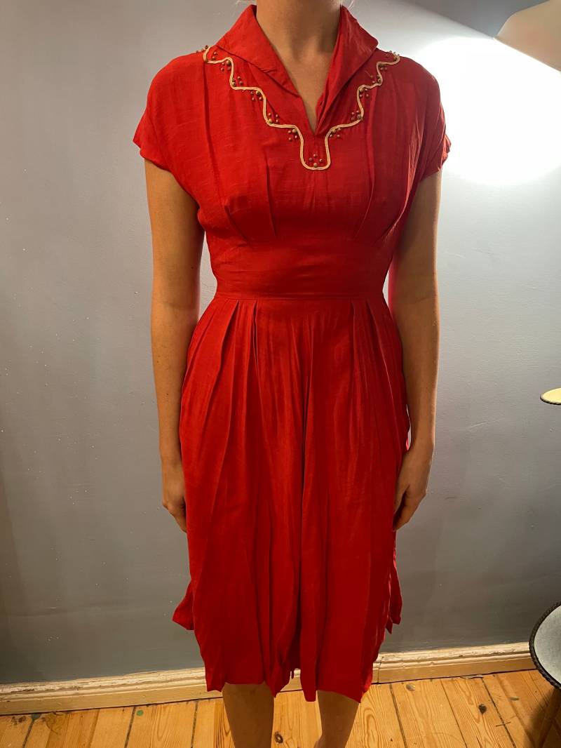 Rotes Kleid Sekretärin True Vintage Marke Brigitte 1960Er 1970Er Jahre Größe M Bis L Rotes Kleid Sekretärin True Vintage Marke Brigitte 1960Er 1970Er Jahre Größe M Bis L von JosuDeJosusVintagesh