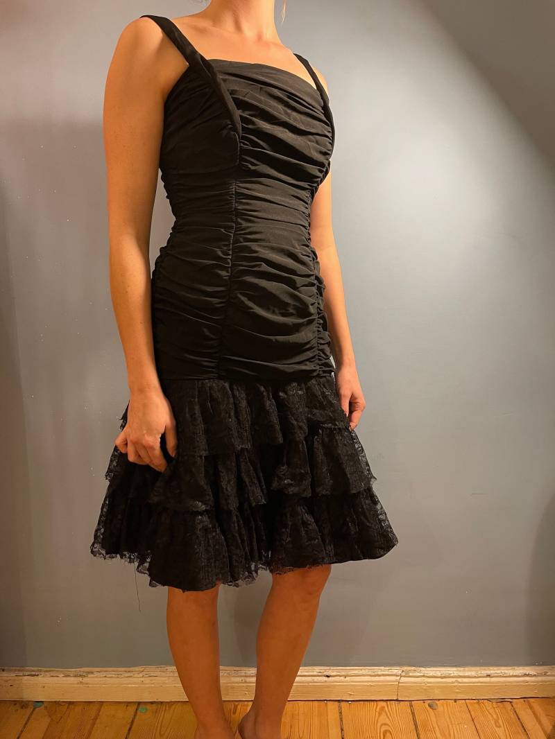 Schwarzes Kleid 1950Er Lilli Diamond True Vintage Größe S Bis M Schwarzes Kleid 1950Er Lilli Diamond True Vintage Größe S Bis M von JosuDeJosusVintagesh