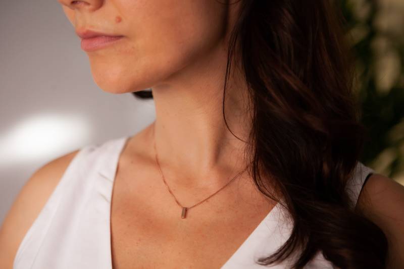 Rose Gold Petite Bolt Necklace Rose Gold Petite Bolt Necklace von Joulberry