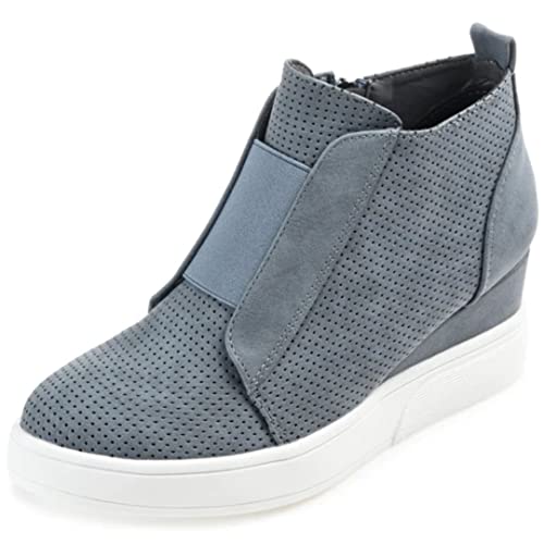 Journee Collection Clara Comfort Damen-Sneaker mit Keilabsatz und runden Zehen und perforierten Details, Blau, 37.5 EU von Journee Collection