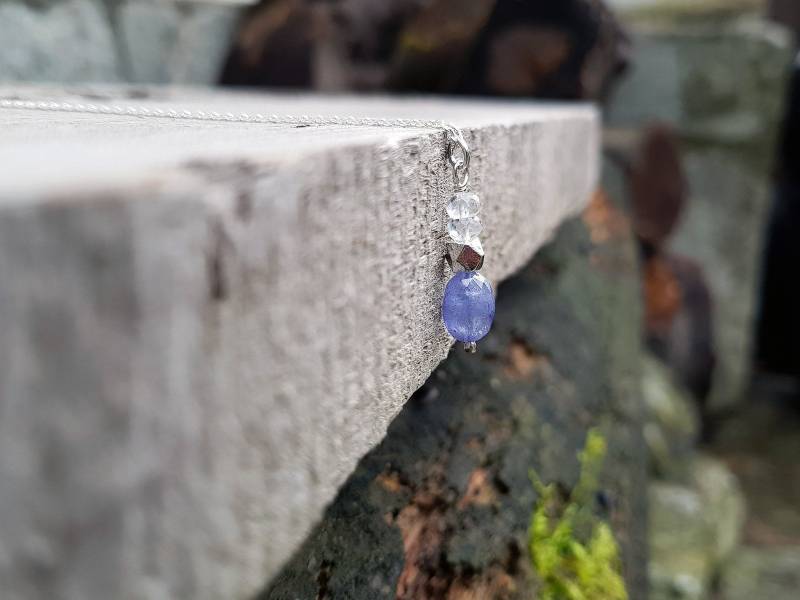 Tansanit Anhänger Bergkristall Und Silber. Steinanhänger. Kleiner Hyaliner Quarzanhänger. Geschenke Für Sie. Minimaler von JoyElly