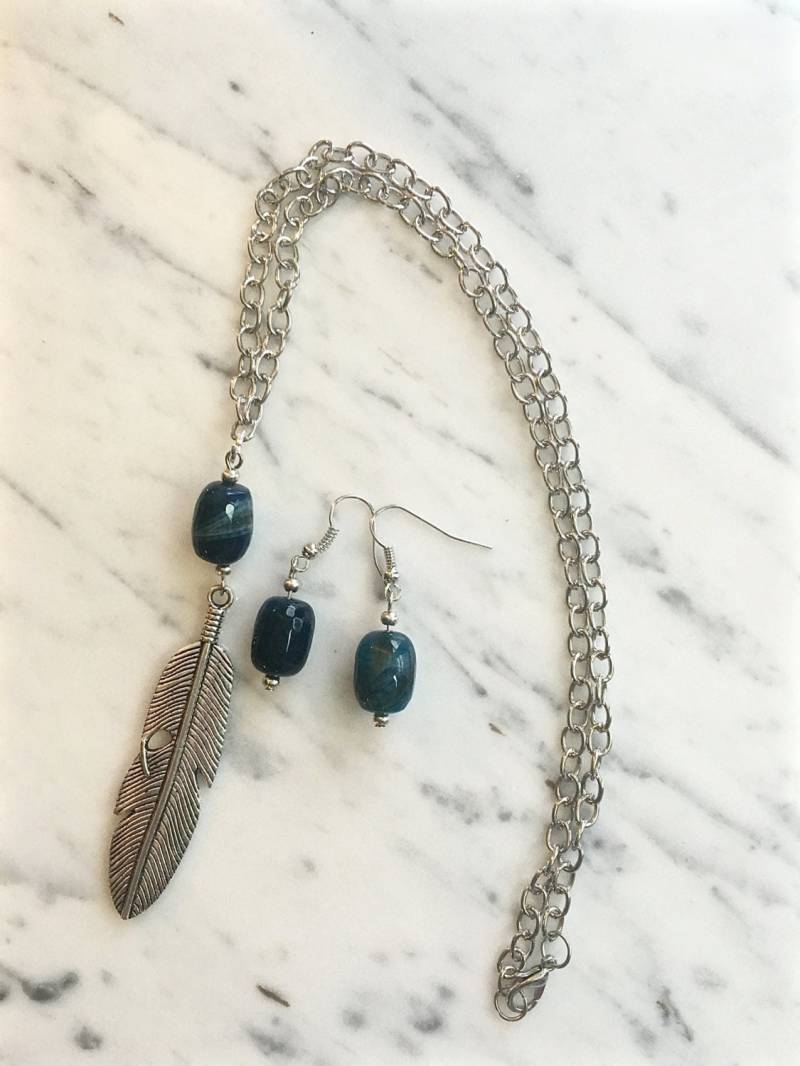 Blau Achat Und Silber Feder Halsketten Set Blau Achat Und Silber Feder Halsketten Set von JoyOfDixieDesigns